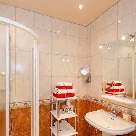 Strandnahe Mit Grossem Balkon Und Meerblick Apartament *
